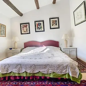 lesarnauds.aixenprovencehotels.org/